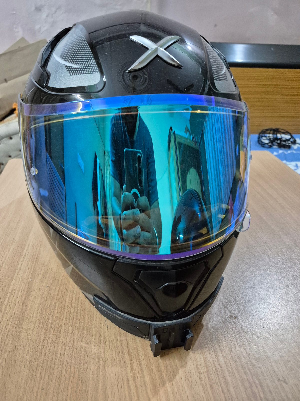 AXOR Apex Helmet 2 Months old 2