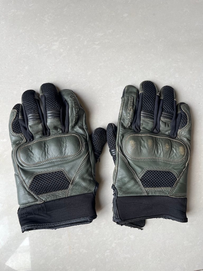 Leather Gloves with Knox Protectors - image 1