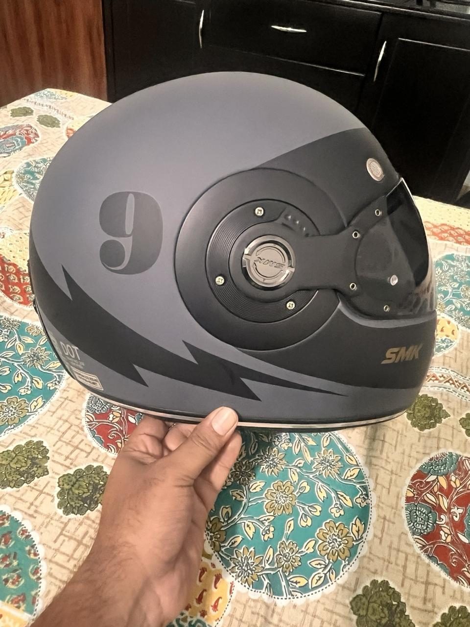 SMK RETRO HELMET 3