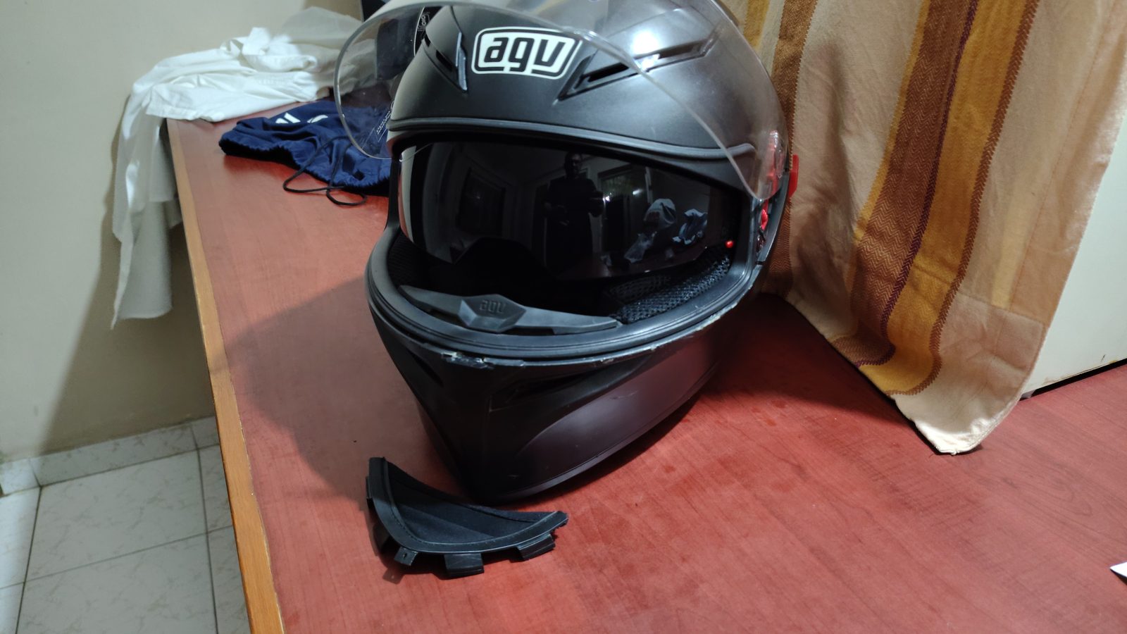 Great price - AGV Helmet Black used but in very good condition  2