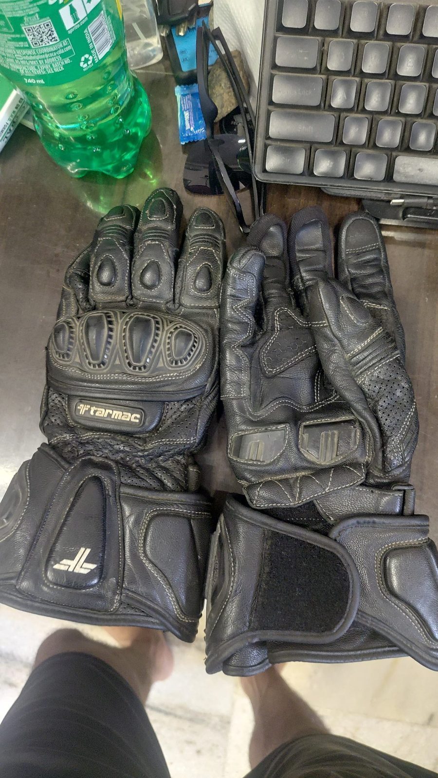 Tarmac riding gloves - image 1
