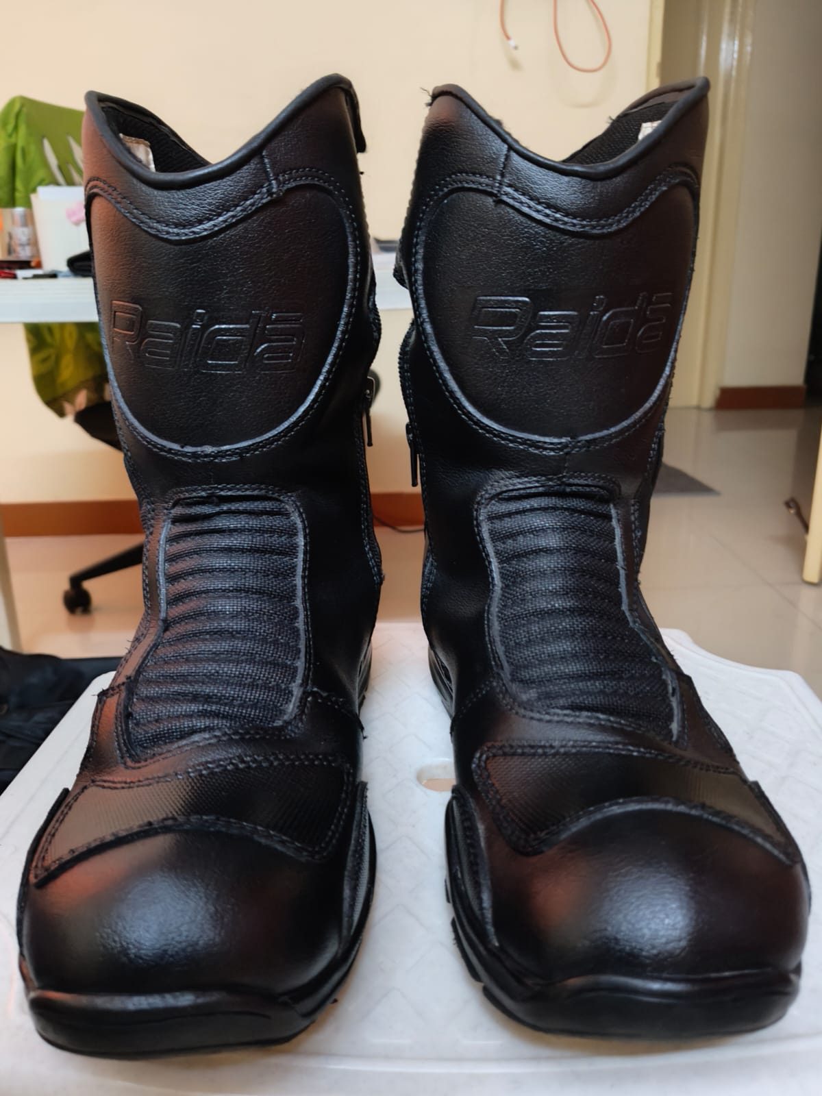 Raida Discovery waterproof boot UK7 3