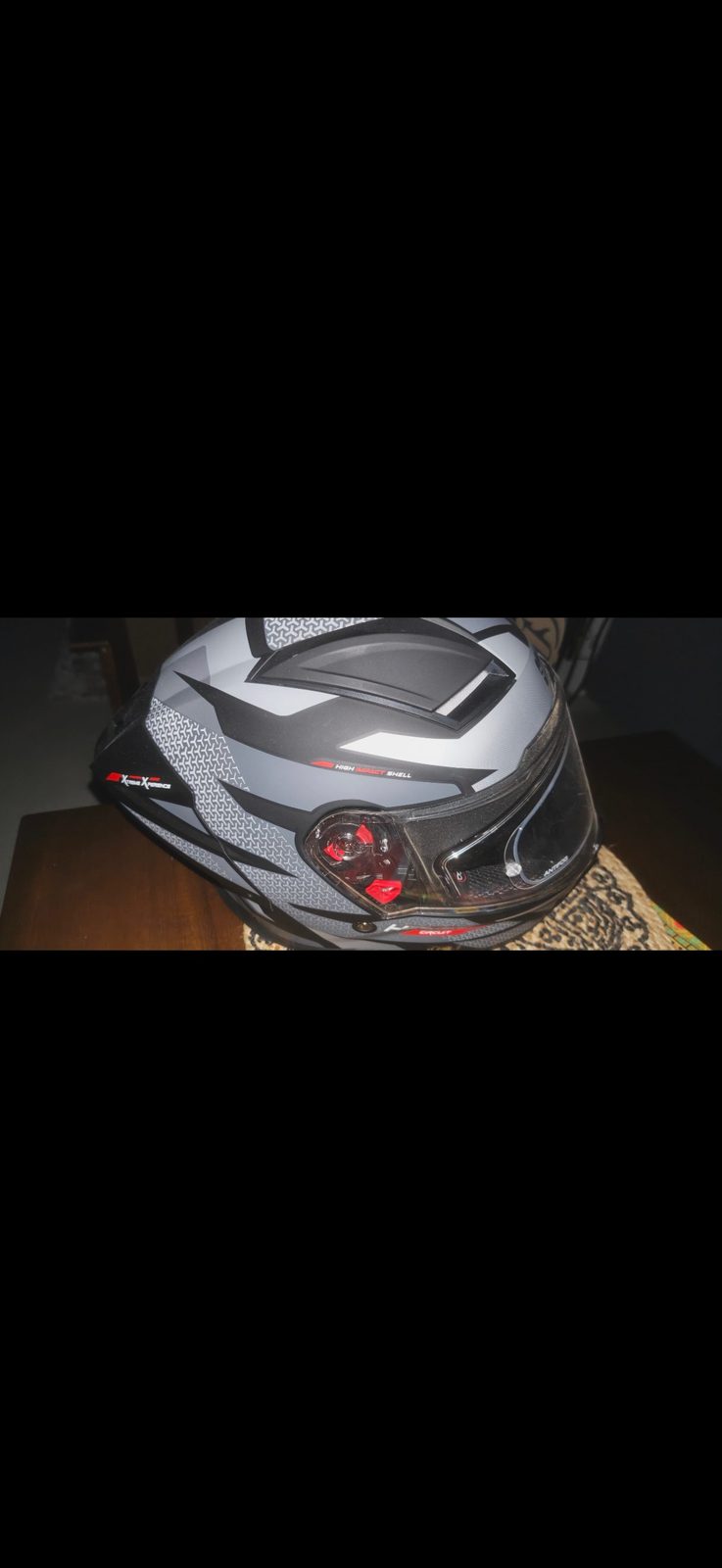 Studds helios helmet - image 1