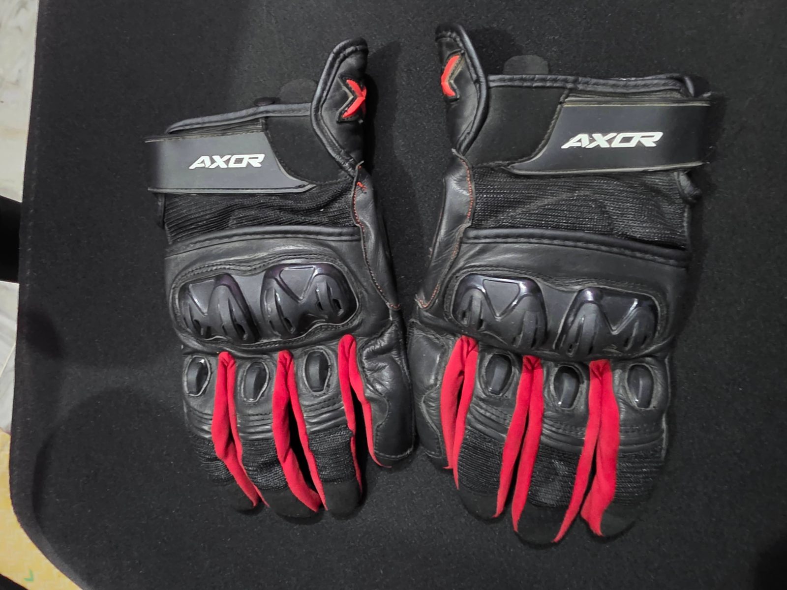 Axor Viper Gloves (L) - image 1