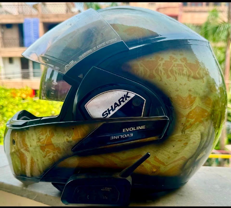 Shark Evoline - customised Shiva - with Bluetooth - image 1