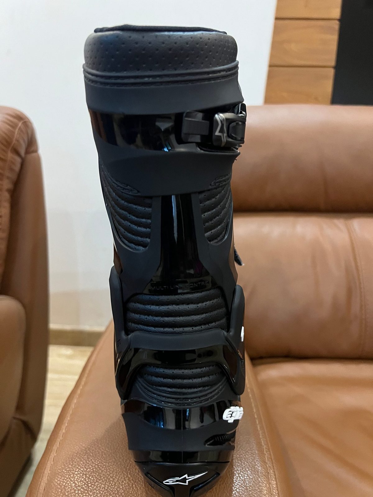 Brand new Alpinestars SMX Plus v2 Vented motorcycle boots. 3