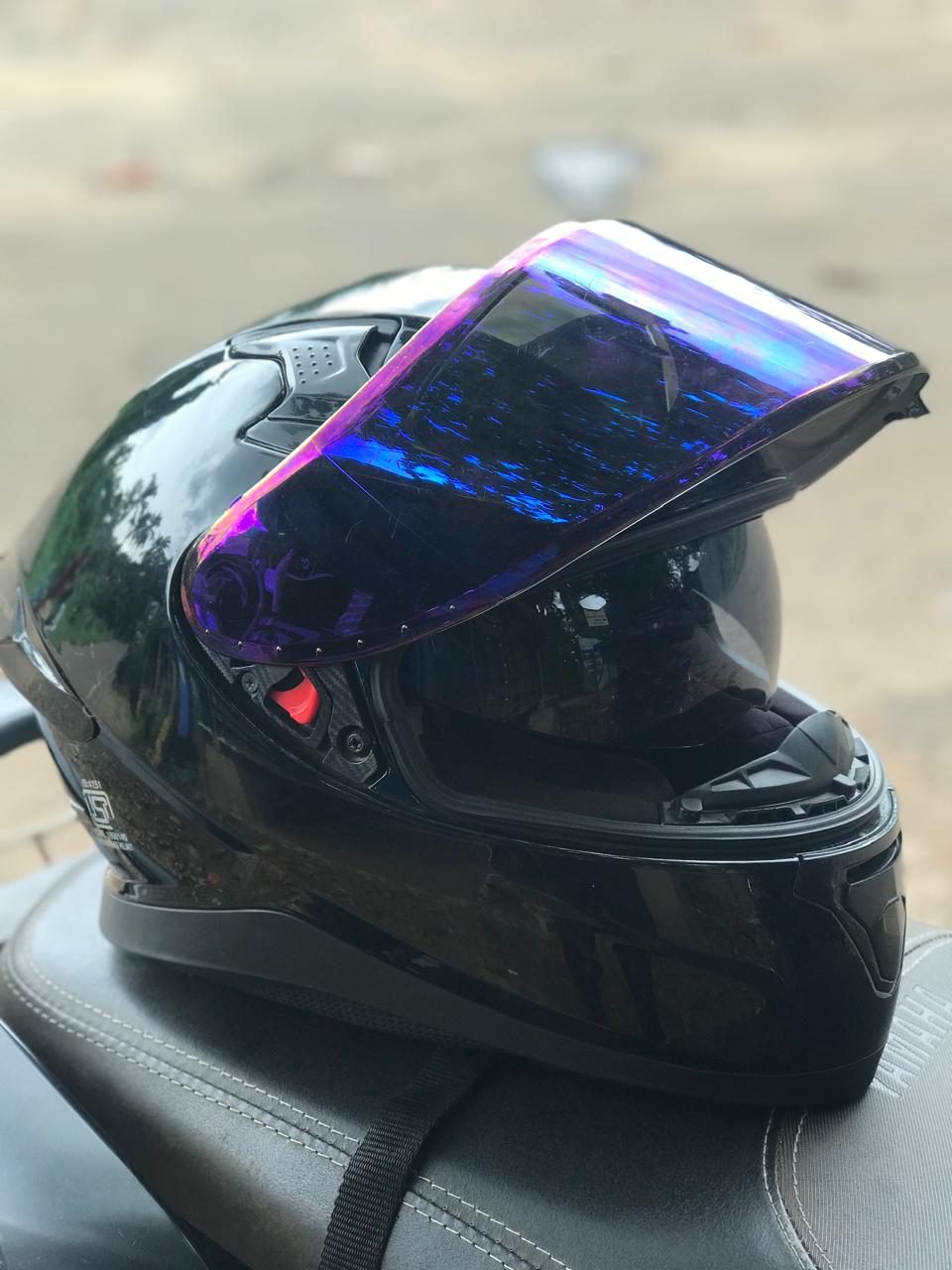 Glossy black helmet combo blue vaisar /ECE 22.06/IS4151/ - image 1