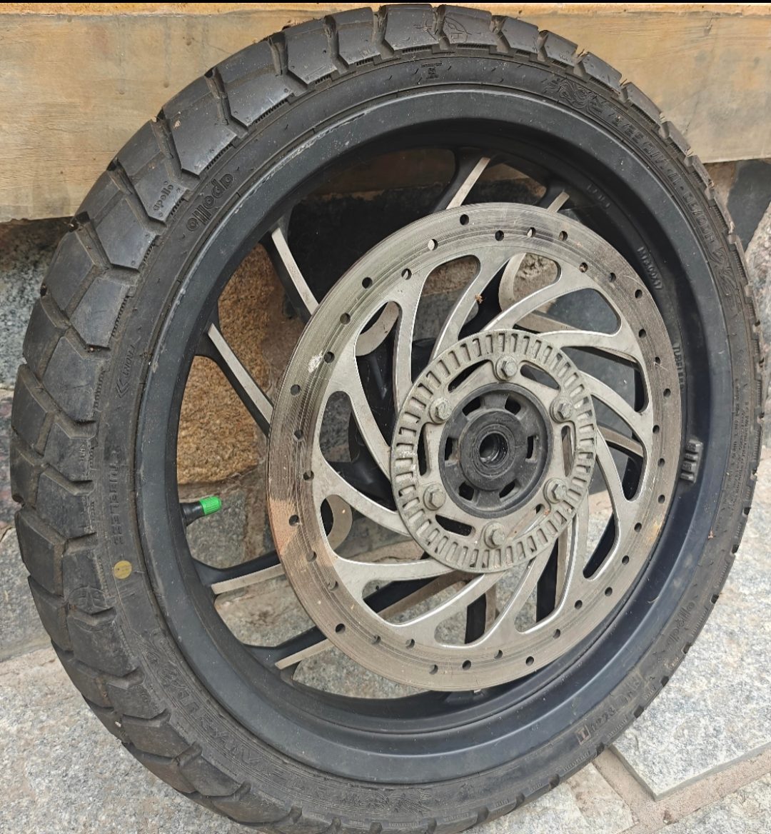 Bajaj Dominar Front Wheel Assembly - image 1