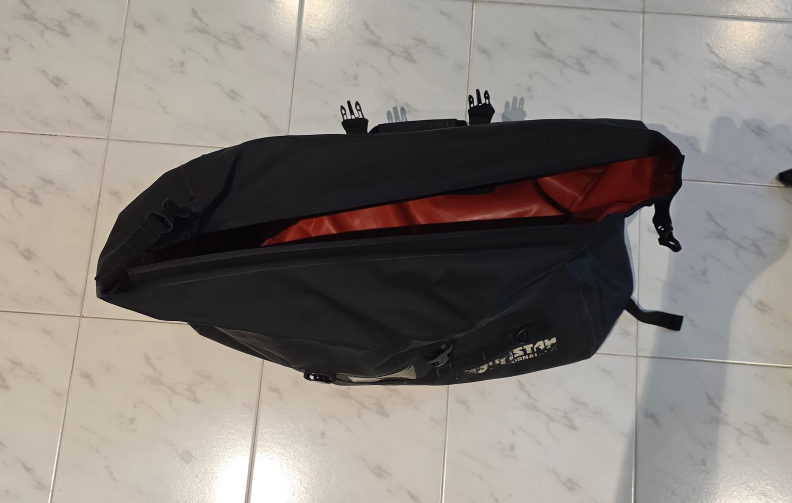 Enduristan tornado 2L tail bag  2