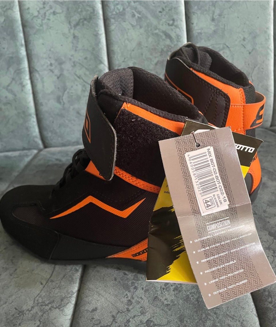Riding shoes - image 1
