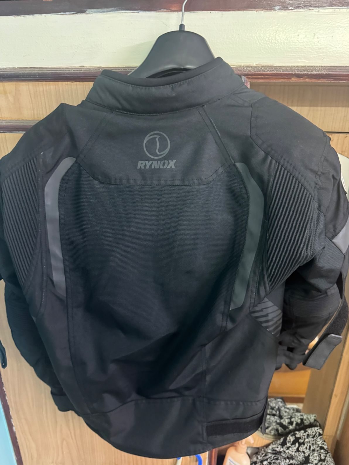 Rynox Tornado Pro 4 riding jacket 2