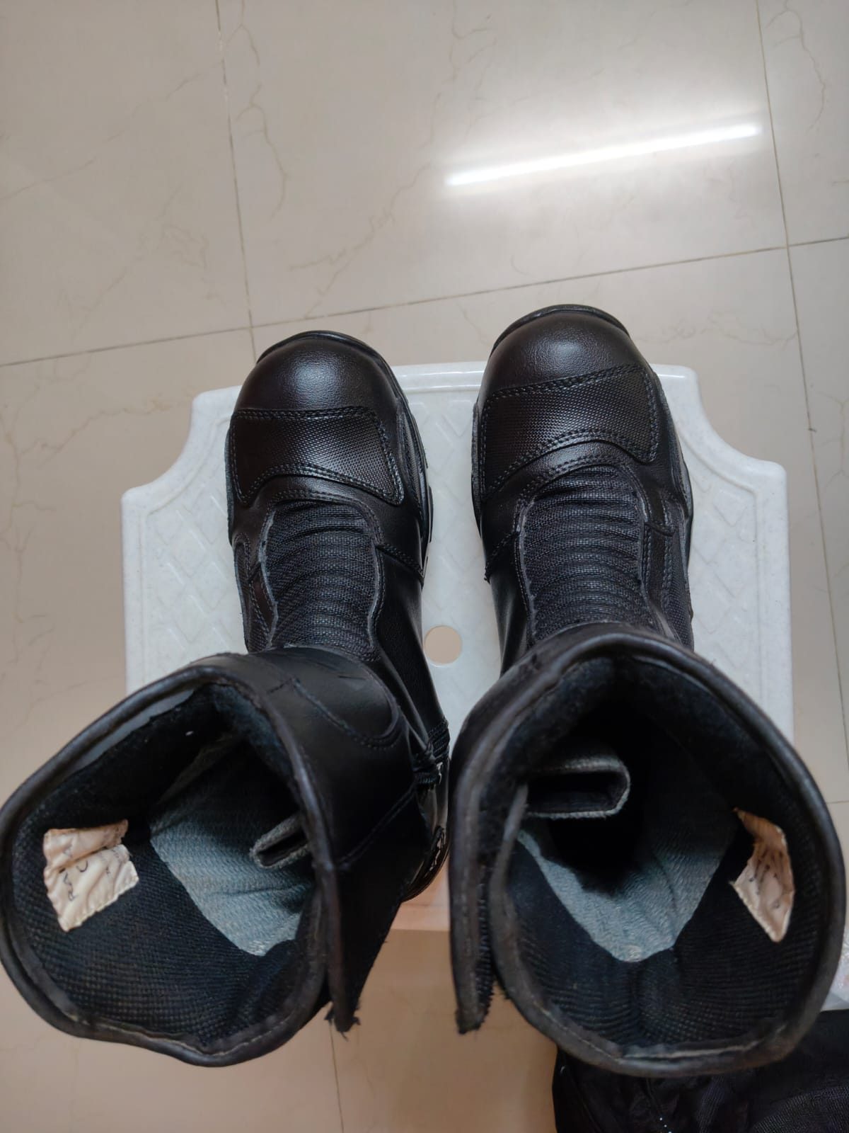 Raida Discovery waterproof boot UK7 - image 1