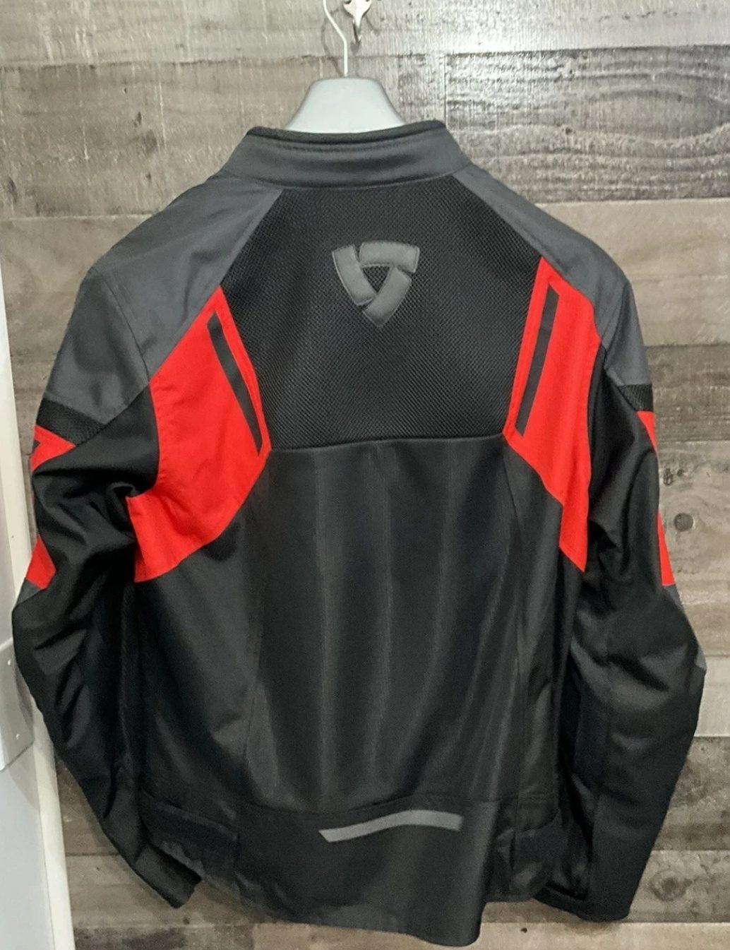 Rev ‘it GT-R Air 3 MesH Jacket Special for this Hor weather 100 percent ORIGINAL BRAND NEW - NEVER USED size - 3XL, Perfect for a person with size 46 chest size , BRAND NEW WITH TAGS 2