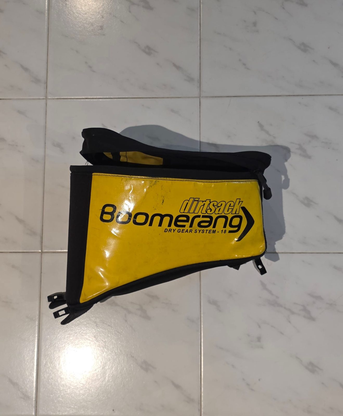 Dirtsack Boomerang Tank bag - image 1