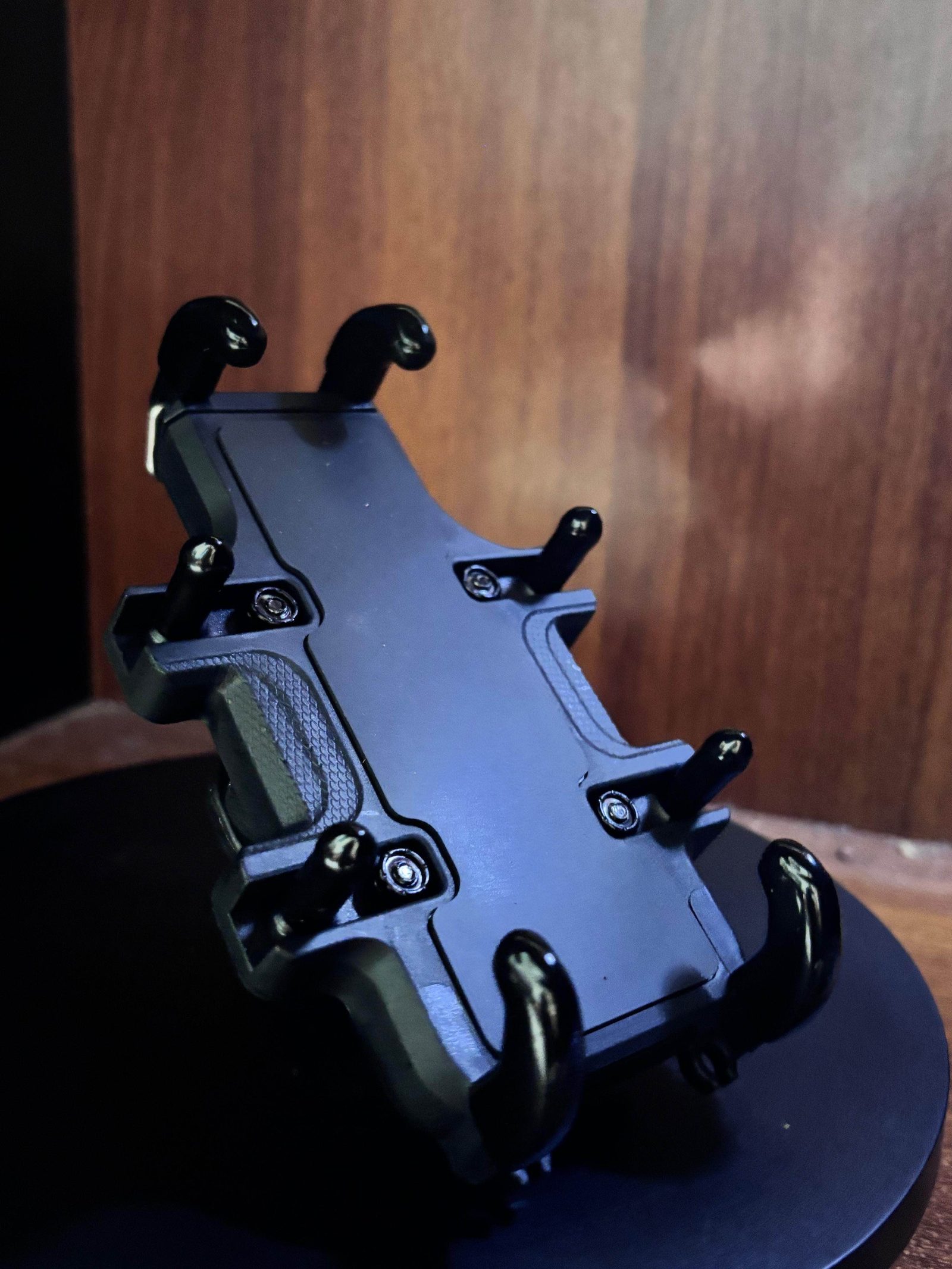 Brand New Mobile Holder with anti theft lock and damper - image 1