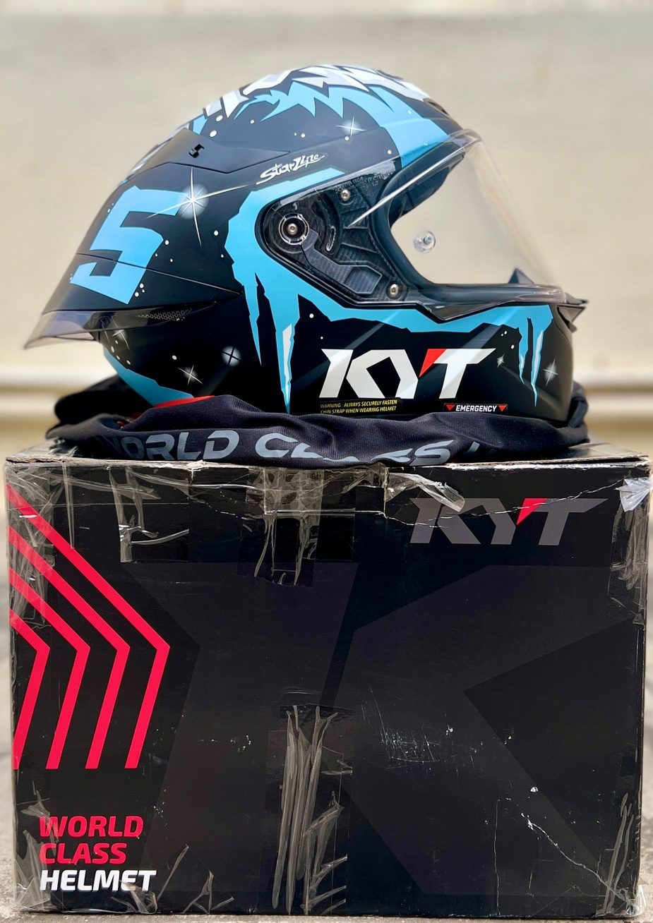 KYT Winter Test Helmet - image 1