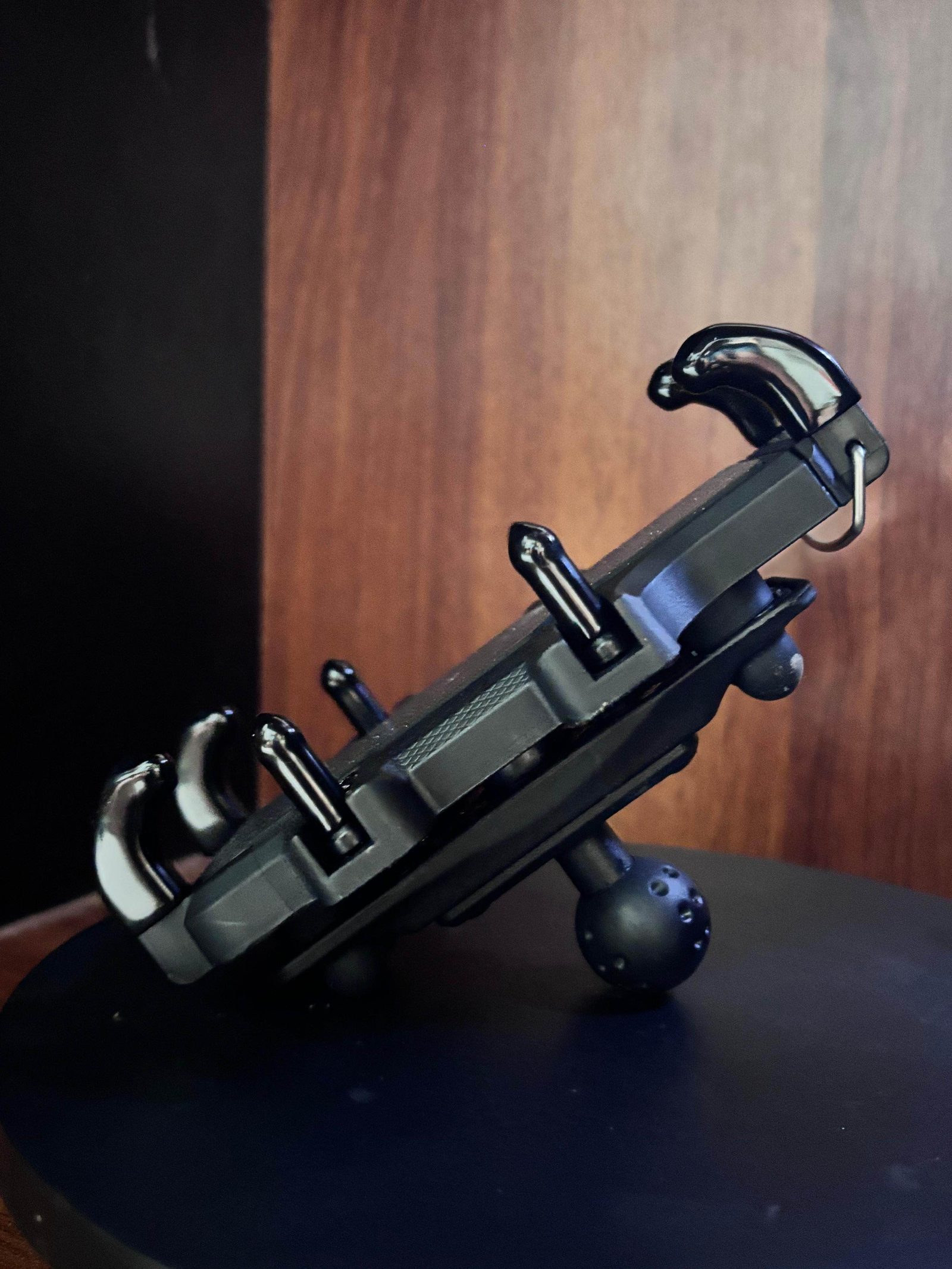 Brand New Mobile Holder with anti theft lock and damper 2