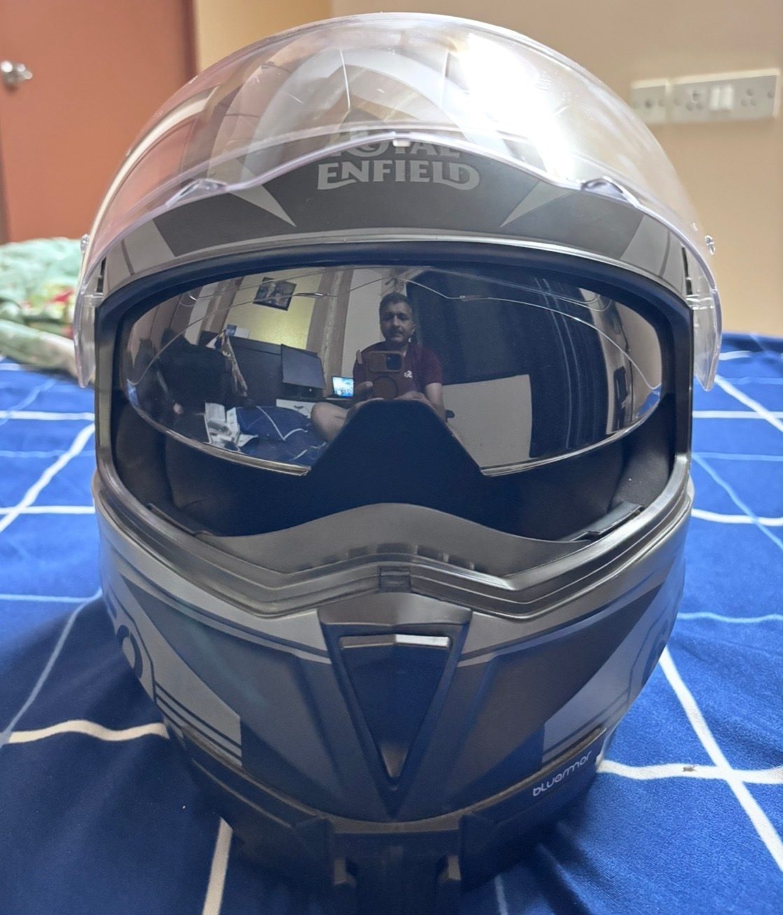 Royal Enfield Mettle Shotgun 650 Full Face Helmet - image 1