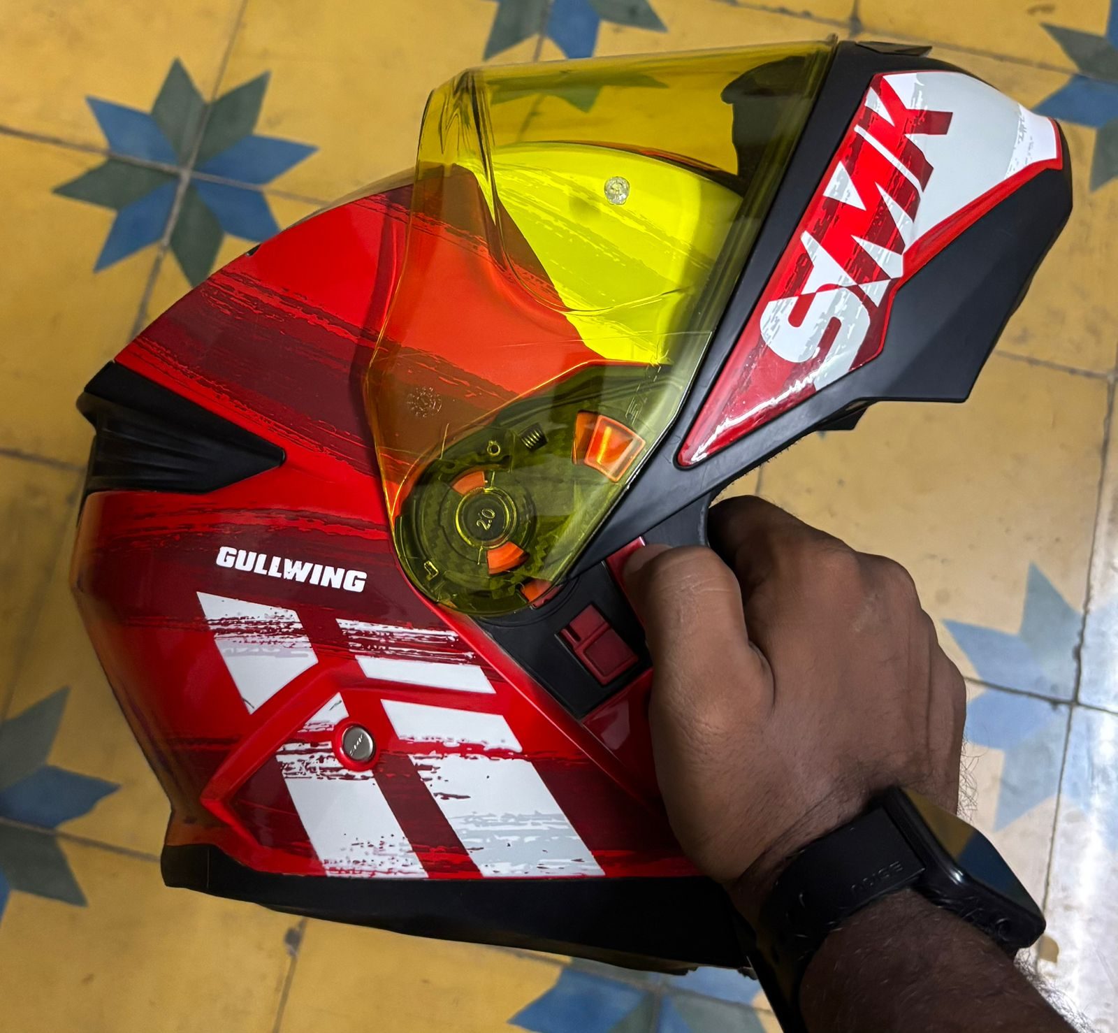 Smk Gullwing Tour leader helmet 2