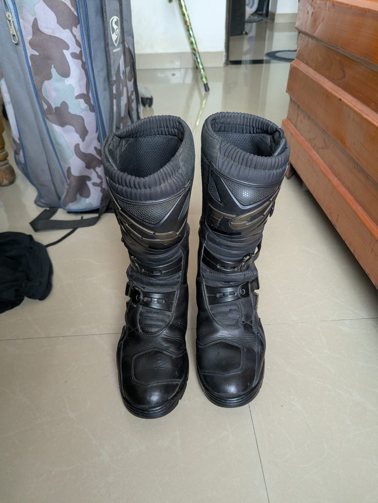 Royal enfield x tcx stelvio boots 2