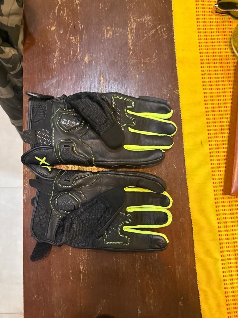 Axor Viper Riding Gloves - image 1