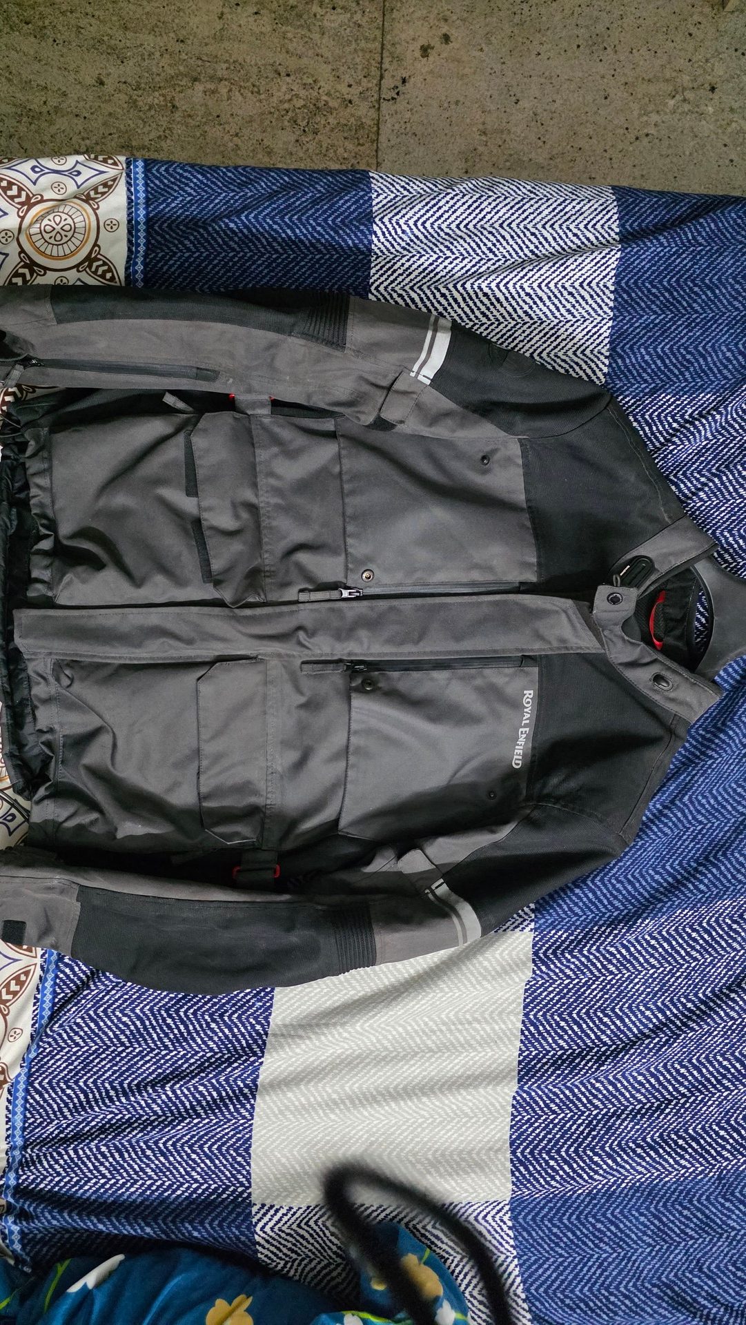 Royal Enflield Stormraider size XL 2