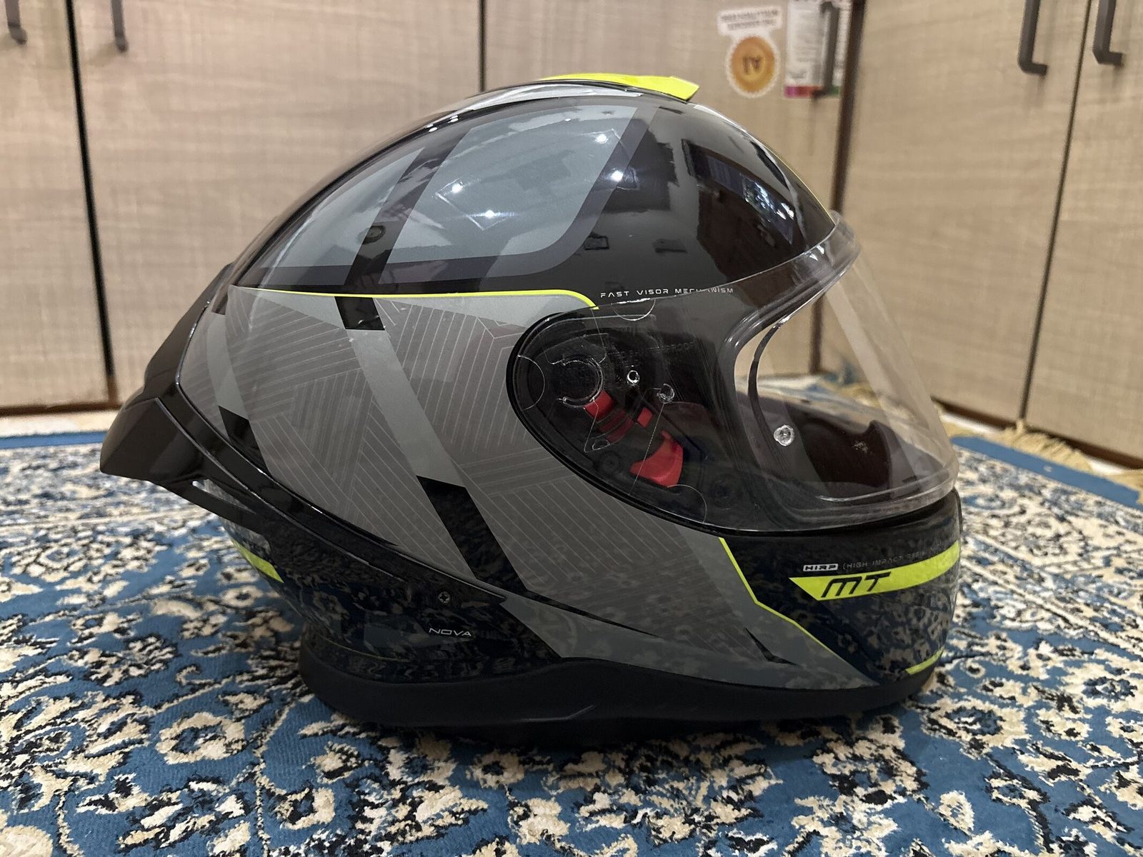 MT Thunder 3 SV helment - image 1