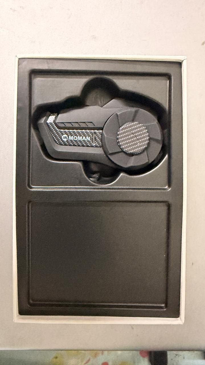 Moman H2 Pro - Helmet Intercom - UK 3