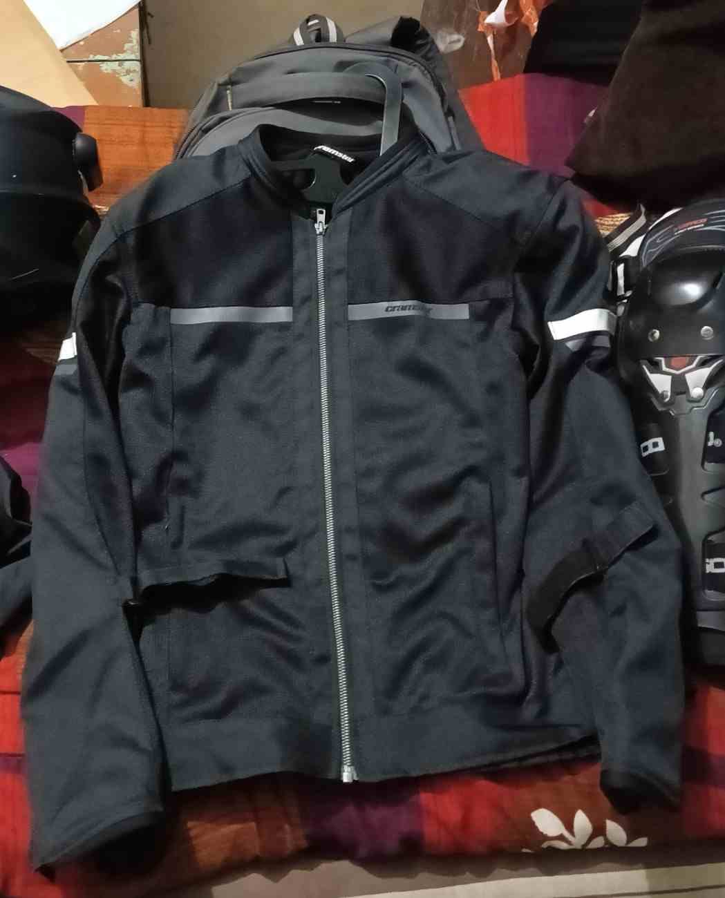 Cramster by rynox breezer riding jacket  3