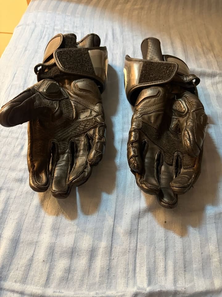 Revit Gloves 3