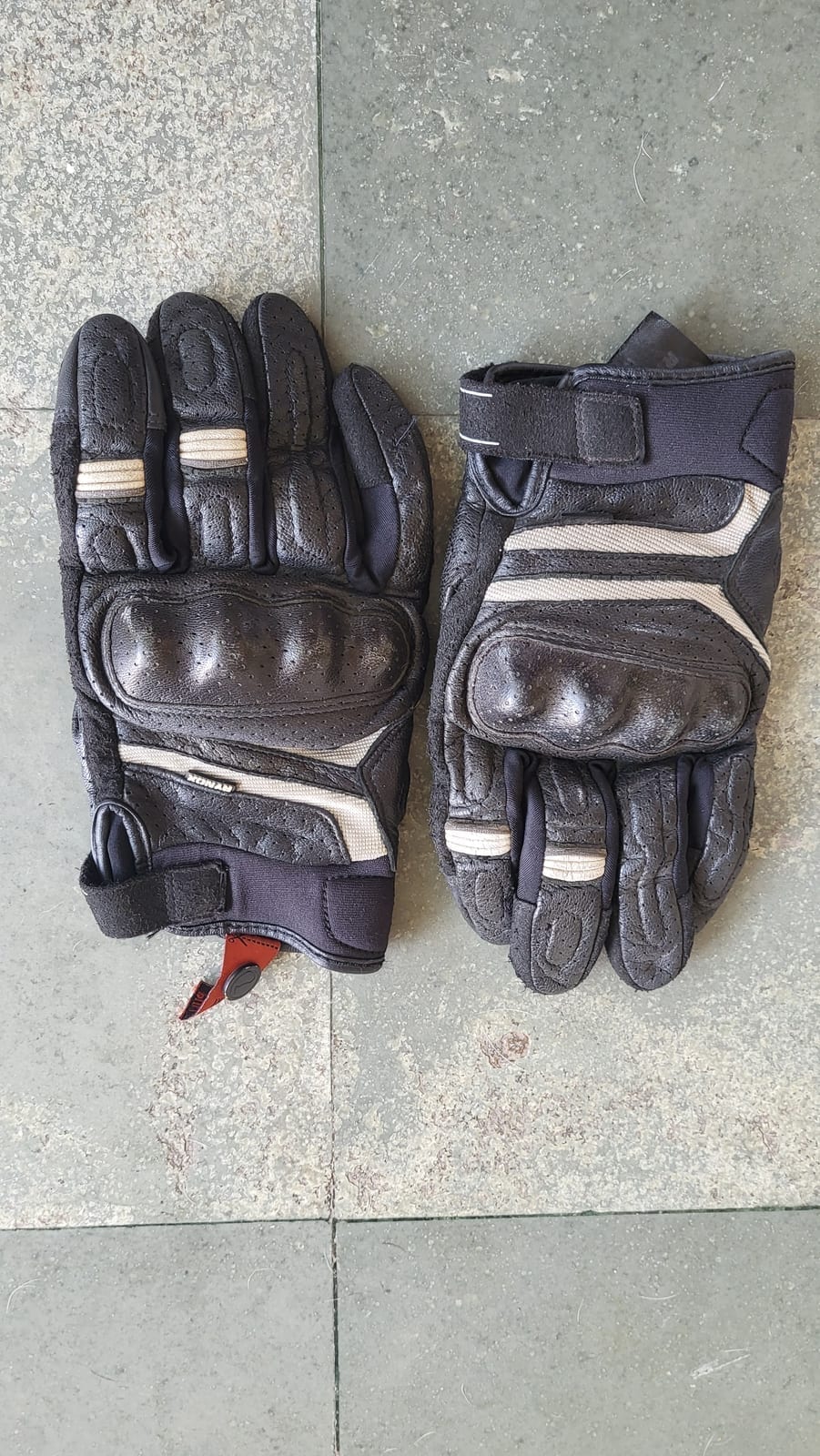 Gloves 2