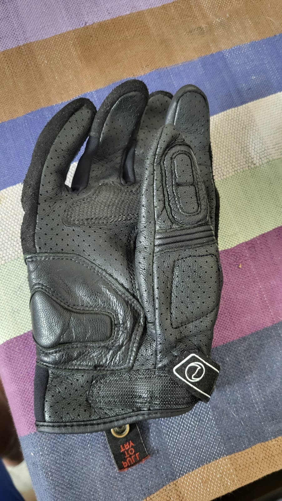 Gloves 3
