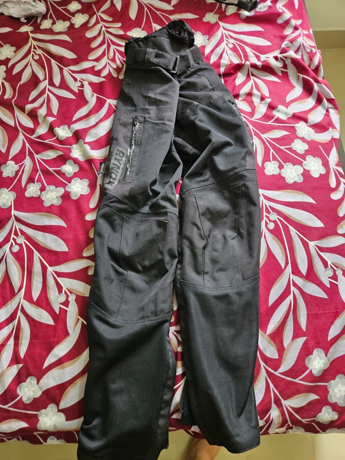 Pants Men - image 1