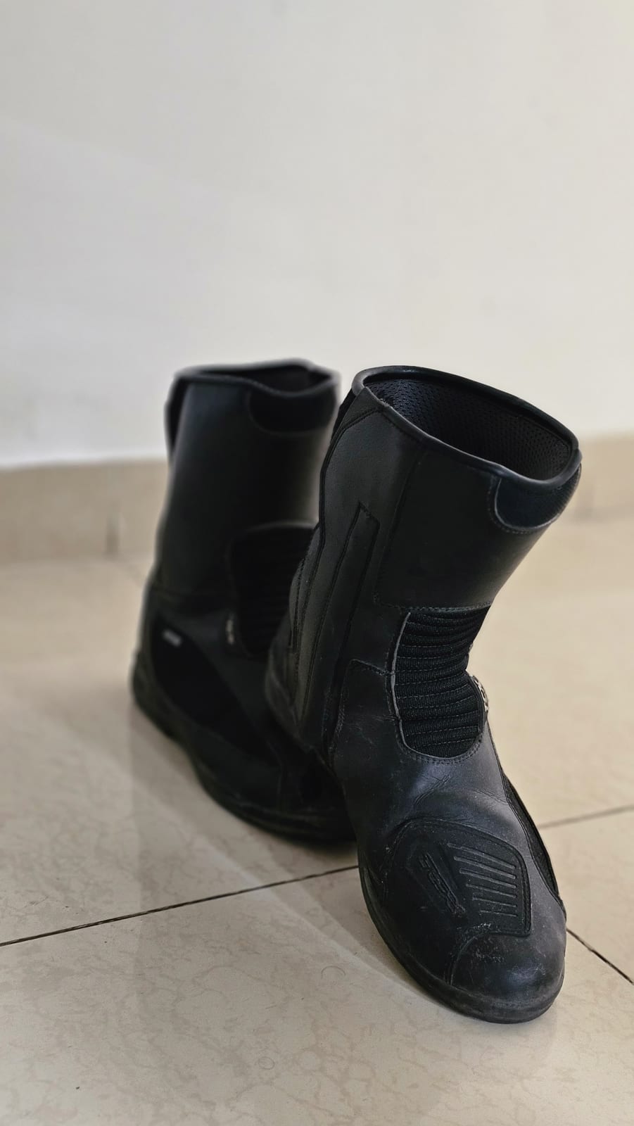 Boots - image 1